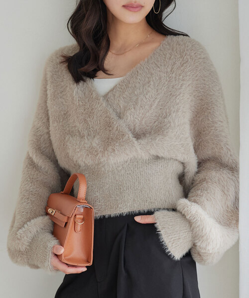 KOBE LETTUCE（コウベレタス）の「フェザーカシュクールニット（ニット/セーター・レディース・アイボリー/モカ/ピンク・M）」の2枚目の写真