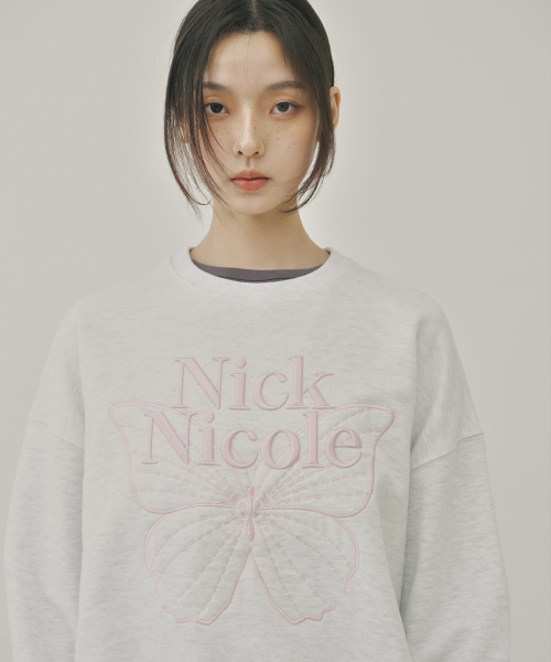 NICK&NICOLE（ニックアンドニコール）の「VOLUME BUTTERFLY SIGNATURE SWEATSHIRT_MELANGE LIGHT PINK（スウェット・レディース・その他・FREE）」の3枚目の写真