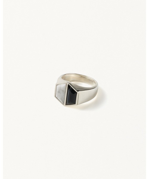 FORSOMEONE(フォーサムワン)の「FORSOMEONE W TM RING ONYX HOWLITE(リング・メンズ・シルバー・11/19)」の2枚目の写真