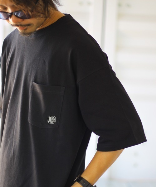 Leyline(レイライン)の「【Leyline】ビッグシルエットポケットTシャツ「b/s pocket logo tee」(Tシャツ/カットソー・メンズ・ホワイト・M/L/XL)」の2枚目の写真