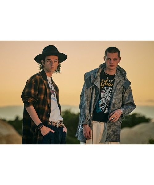 glamb(グラム)の「Skin-Tight Star T-Shirt / スキンタイトスターTシャツ(Tシャツ/カットソー・メンズ・ブラック/ホワイト・S/M/L)」の8枚目の写真