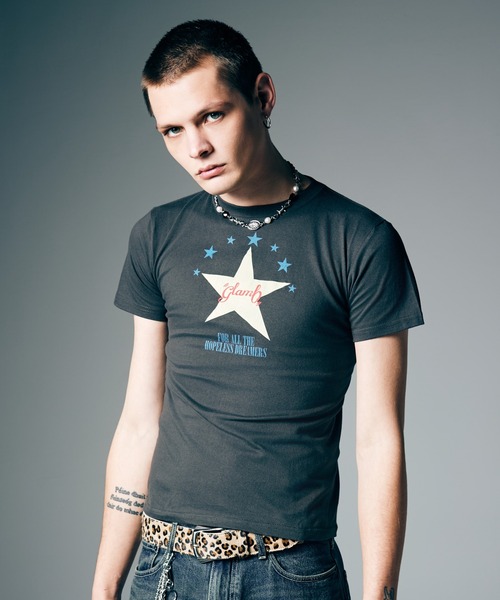 glamb(グラム)の「Skin-Tight Star T-Shirt / スキンタイトスターTシャツ(Tシャツ/カットソー・メンズ・ブラック/ホワイト・S/M/L)」の14枚目の写真