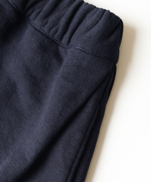 HOLIDAY（ホリデイ）の「ULTRA HEAVY SWEAT TUCK MINI SKIRT (Holiday) ウルトラヘビースウェットタックミニスカート (ホリデイ)（スカート・レディース・ダークネイビー/ブラック・ONE SIZE）」の6枚目の写真