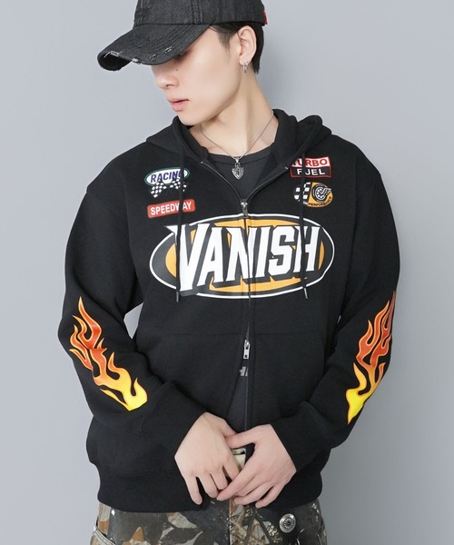 SPINNS（スピンズ）の「【内田金吾くん着用】レギュラー丈ダブルジップパーカー/レーシングプリントロゴ（パーカー・メンズ・アッシュグレー/ブラック/レッド・ONESIZE）」の8枚目の写真