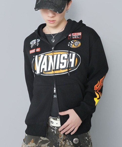 SPINNS（スピンズ）の「【内田金吾くん着用】レギュラー丈ダブルジップパーカー/レーシングプリントロゴ（パーカー・メンズ・アッシュグレー/ブラック/レッド・ONESIZE）」の9枚目の写真