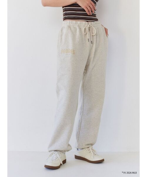 Ungrid（アングリッド）の「【MLB × New Era × Ungrid】スウェットパンツ（スウェットパンツ・レディース・ライトグレー/ネイビー/アイボリー・FREE）」の11枚目の写真