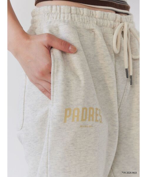 Ungrid（アングリッド）の「【MLB × New Era × Ungrid】スウェットパンツ（スウェットパンツ・レディース・ライトグレー/ネイビー/アイボリー・FREE）」の13枚目の写真