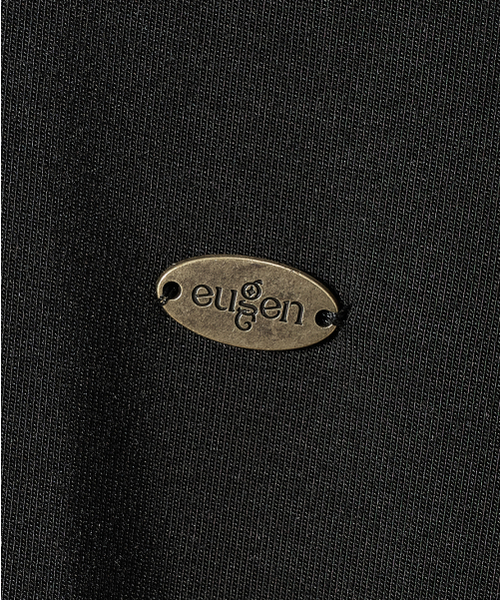 EUGGEN(ユジェン)の「ボタンスリットレイヤードロングスリーブTシャツ_ブラック&チャコール(Tシャツ/カットソー・レディース・その他・SMALL/MEDIUM)」の5枚目の写真