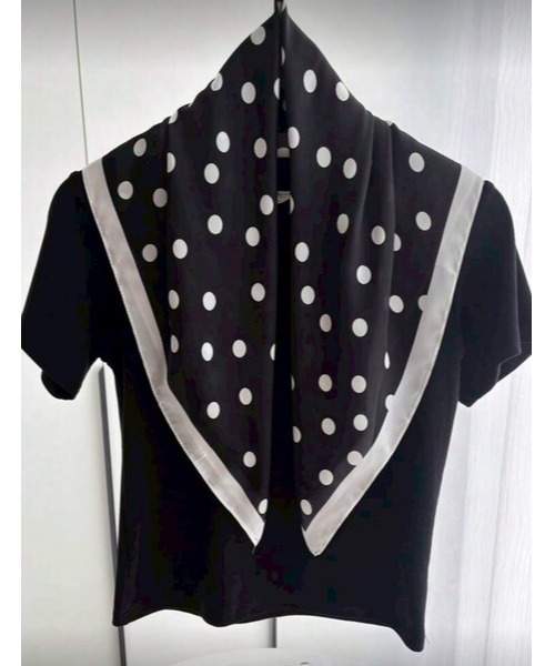 ARTIFICIAL SWEETENER（アーティフィシャル　スウィートナー）の「【 ARTIFICIAL SWEETENER 】シルクタッチ ドット柄 スカーフ（バンダナ/スカーフ・メンズ・ブラック系3/ブラック系1/ネイビー/ホワイト系1/ブラック系2/ホワイト系2/ブラウン・FREE）」の19枚目の写真