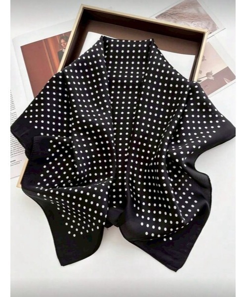 ARTIFICIAL SWEETENER（アーティフィシャル　スウィートナー）の「【 ARTIFICIAL SWEETENER 】シルクタッチ ドット柄 スカーフ（バンダナ/スカーフ・メンズ・ブラック系3/ブラック系1/ネイビー/ホワイト系1/ブラック系2/ホワイト系2/ブラウン・FREE）」の18枚目の写真