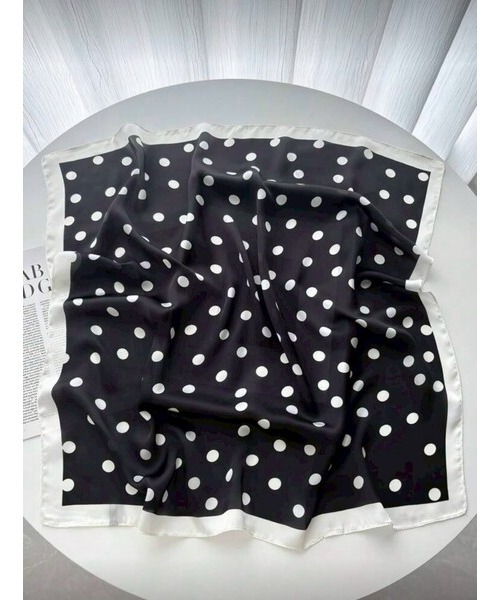 ARTIFICIAL SWEETENER（アーティフィシャル　スウィートナー）の「【 ARTIFICIAL SWEETENER 】シルクタッチ ドット柄 スカーフ（バンダナ/スカーフ・メンズ・ブラック系3/ブラック系1/ネイビー/ホワイト系1/ブラック系2/ホワイト系2/ブラウン・FREE）」の20枚目の写真