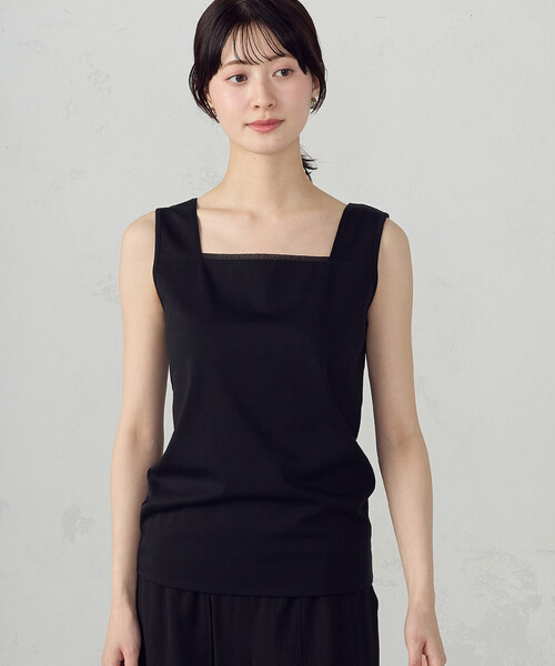 COMME CA ISM（コムサイズム）の「2WAYスクエア ネックタンクトップ（タンクトップ・レディース・ホワイト/ブラック・MEDIUM/LARGE）」の2枚目の写真