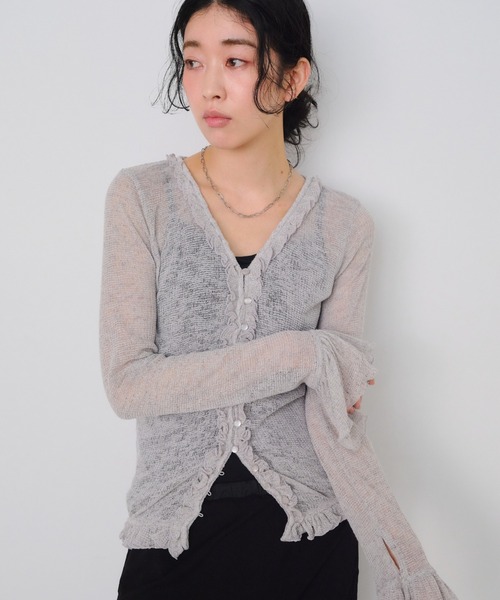 Shelly island(シェリーアイランド)の「フロントフリルシアーカーディガン(カーディガン/ボレロ・レディース・ブラック/ホワイト/ネイビー/グレー・FREE)」の15枚目の写真