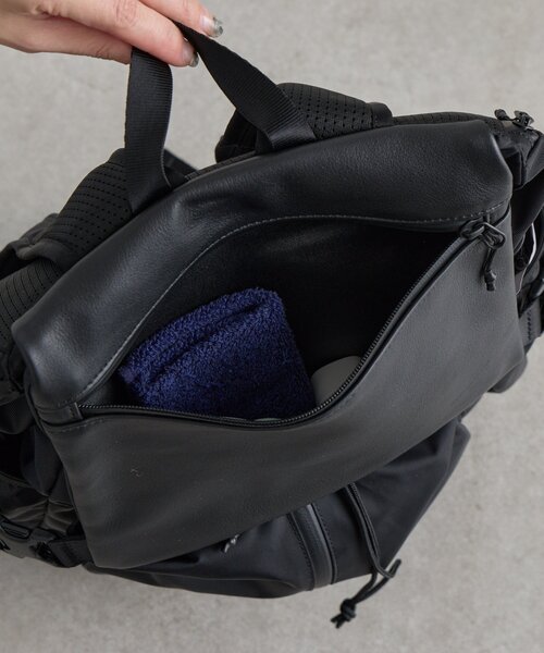 ear PAPILLONNER（イアパピヨネ）の「【ouchi監修】レザーコンビライトリュック（バックパック/リュック・レディース・カーキ/ブラック・FREE）」の15枚目の写真