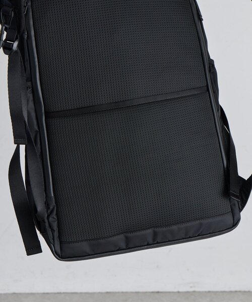 ear PAPILLONNER（イアパピヨネ）の「【ouchi監修】レザーコンビライトリュック（バックパック/リュック・レディース・カーキ/ブラック・FREE）」の21枚目の写真