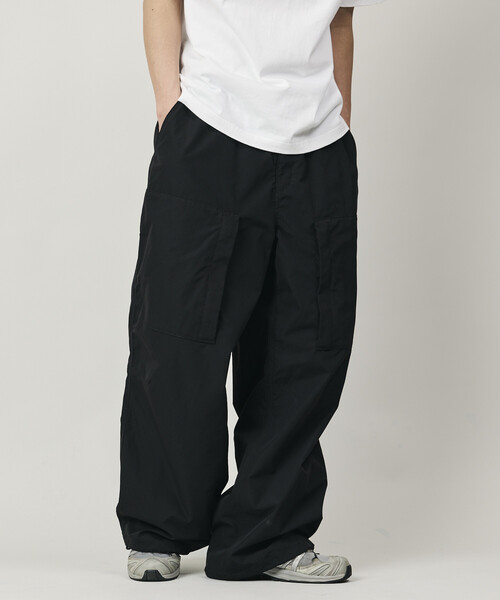 FREAK'S STORE(フリークスストア)の「<UVカット・吸水速乾・軽量>Quick Dry Fabric ワイドシルエット ポリリップクロス ミリタリーヘリクルーパンツ/限定展開(カーゴパンツ・メンズ・オリーブ/ブラック/チャコールグレー/ベージュ・SMALL/MEDIUM/LARGE)」の1枚目の写真
