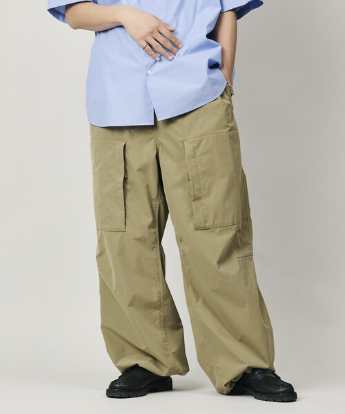 FREAK'S STORE(フリークスストア)の「<UVカット・吸水速乾・軽量>Quick Dry Fabric ワイドシルエット ポリリップクロス ミリタリーヘリクルーパンツ/限定展開(カーゴパンツ・メンズ・オリーブ/ブラック/チャコールグレー/ベージュ・SMALL/MEDIUM/LARGE)」の21枚目の写真