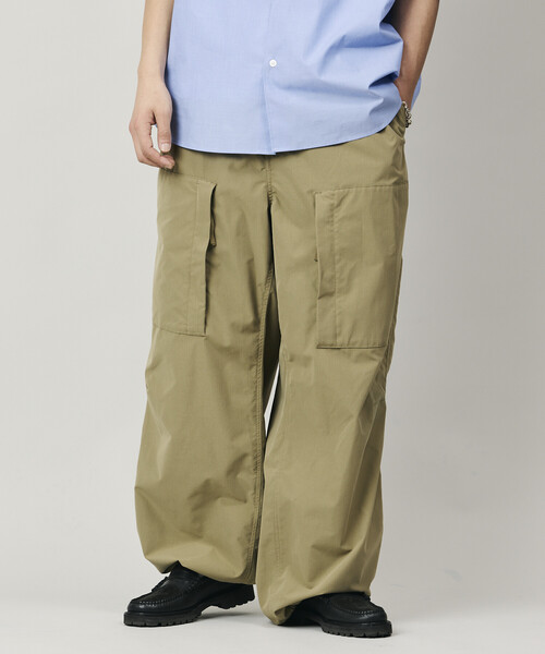FREAK'S STORE(フリークスストア)の「<UVカット・吸水速乾・軽量>Quick Dry Fabric ワイドシルエット ポリリップクロス ミリタリーヘリクルーパンツ/限定展開(カーゴパンツ・メンズ・オリーブ/ブラック/チャコールグレー/ベージュ・SMALL/MEDIUM/LARGE)」の20枚目の写真