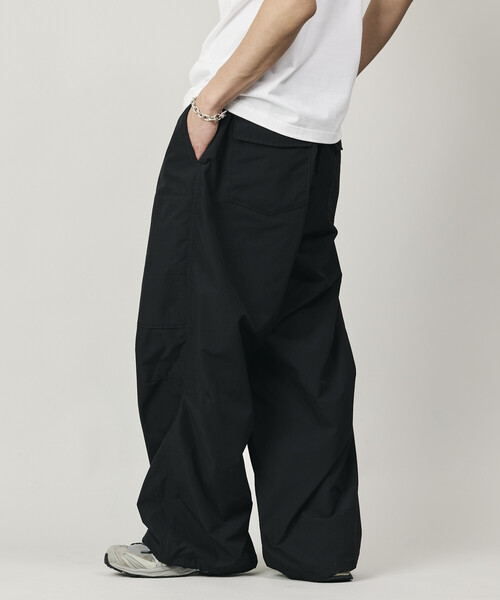FREAK'S STORE(フリークスストア)の「<UVカット・吸水速乾・軽量>Quick Dry Fabric ワイドシルエット ポリリップクロス ミリタリーヘリクルーパンツ/限定展開(カーゴパンツ・メンズ・オリーブ/ブラック/チャコールグレー/ベージュ・SMALL/MEDIUM/LARGE)」の16枚目の写真