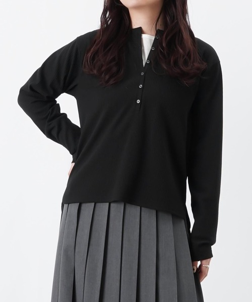 LUCA/LADY LUCK LUCA（ルカ/レディラックルカ）の「LC/LLL リブヘンリーネックプルオーバー（Tシャツ/カットソー・レディース・オフホワイト/グレー/ブラック/グレイッシュベージュ・FREE）」の5枚目の写真