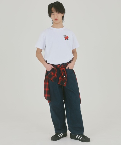 SPINNS(スピンズ)の「ハートバックプリント半袖Tシャツ/サガラ刺繍ロゴ /ワンポイント(Tシャツ/カットソー・メンズ・ホワイト/ブラック/ネイビー/ウッドランド・ONESIZE)」の20枚目の写真