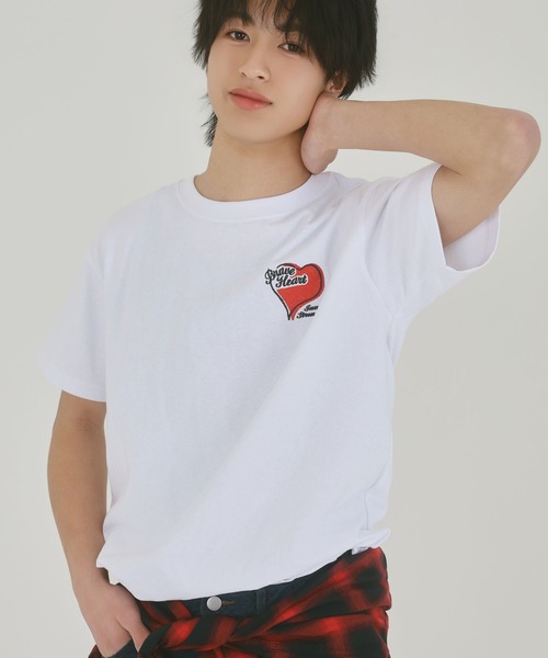 SPINNS(スピンズ)の「ハートバックプリント半袖Tシャツ/サガラ刺繍ロゴ /ワンポイント(Tシャツ/カットソー・メンズ・ホワイト/ブラック/ネイビー/ウッドランド・ONESIZE)」の21枚目の写真