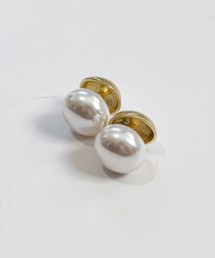YU-KA:パールキャッチスタッドピアス Pearl-backed stud earrings