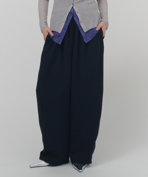 THINGS THAT MATTER(シングス ザット マター)の「SMART STRIPE SWEAT PANTS / スマート ストライプ スウェット パンツ(スウェットパンツ・レディース・ネイビー/ブラック・FREE)」の11枚目の写真