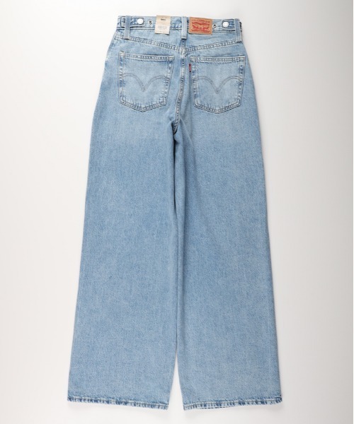 Levi's（リーバイス）の「【Levi's】ＣＩＮＣＨバギー（その他パンツ・レディース・ライトインディゴブルー・24inch/25inch）」の2枚目の写真