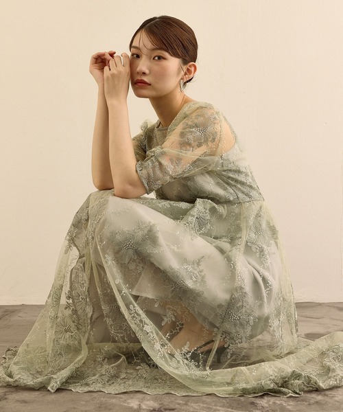 Kana(カナ)の「花柄スパンコールAラインワンピースドレス 結婚式 お呼ばれ オケージョン(ドレス・レディース・ライトグリーン/ブルー系その他/ブラック/イエロー・M/S)」の7枚目の写真