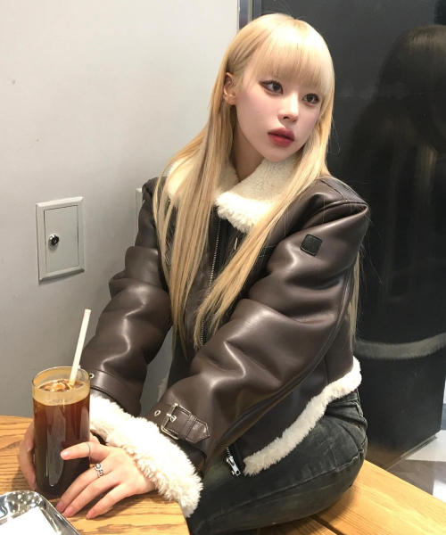 LEATHERY（レザリー）の「オブリークオーバーサイズレザームートンジャケット[BROWN]（ムートンコート・レディース・その他・FREE）」の3枚目の写真