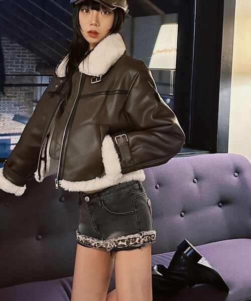 LEATHERY（レザリー）の「オブリークオーバーサイズレザームートンジャケット[BROWN]（ムートンコート・レディース・その他・FREE）」の7枚目の写真