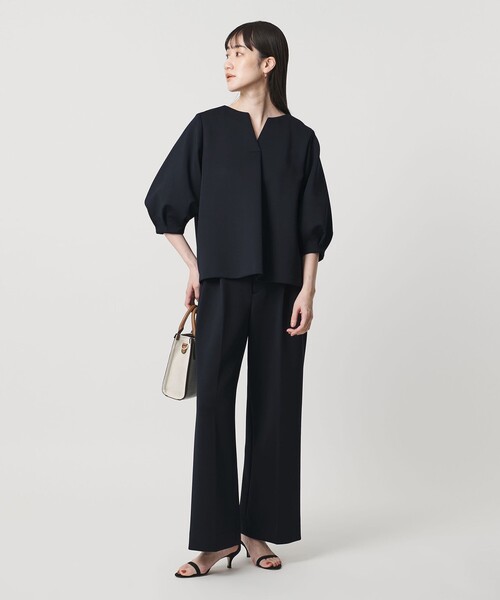 UNITED ARROWS(ユナイテッドアローズ)の「LIGHT SPONGY ブラウス ‐ウォッシャブル‐(シャツ/ブラウス・レディース・ネイビー/オフホワイト/ブラック・FREE)」の4枚目の写真