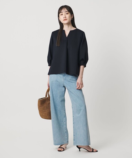 UNITED ARROWS(ユナイテッドアローズ)の「LIGHT SPONGY ブラウス ‐ウォッシャブル‐(シャツ/ブラウス・レディース・ネイビー/オフホワイト/ブラック・FREE)」の6枚目の写真