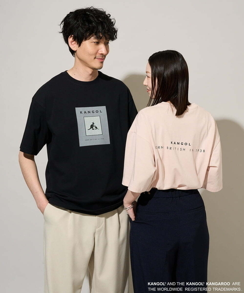 a.v.v(アーヴェヴェ)の「【コラボ/接触冷感】KANGOLスクエアプリントロングシルエットカットソー(Tシャツ/カットソー・メンズ・ピンク/ブラック・46/48)」の2枚目の写真