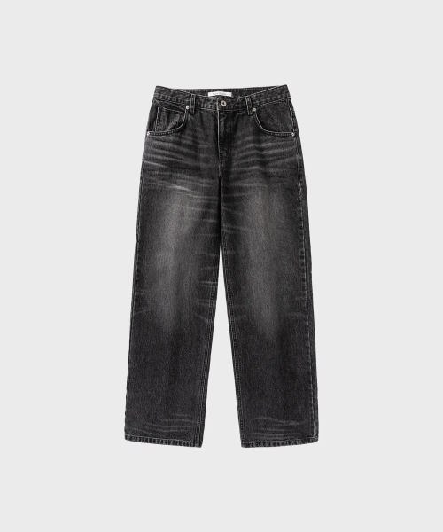NONBLANK(ノンブランク)の「エンボス加工ルーズストレートデニムパンツ_ウォッシュドブラック(デニムパンツ・メンズ・ブラック・MEDIUM/LARGE/X-LARGE)」の1枚目の写真
