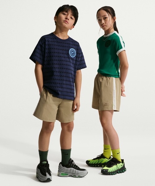 NIKE(ナイキ)の「ナイキ NIKE ナイキ YTH NSW CLN ウーヴン ショート(その他パンツ・キッズ・ベージュ/ブラック・130cm/140cm/150cm/160cm)」の11枚目の写真