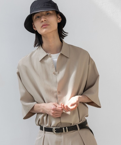 LAKOLE（ラコレ）の「楊柳ジャガードレギュラーシャツ / 648304（シャツ/ブラウス・メンズ・グレイッシュベージュ/テラコッタ/カーキ/ブラック・LARGE/MEDIUM）」の10枚目の写真