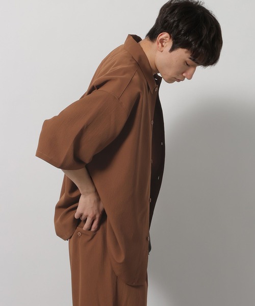 LAKOLE（ラコレ）の「楊柳ジャガードレギュラーシャツ / 648304（シャツ/ブラウス・メンズ・グレイッシュベージュ/テラコッタ/カーキ/ブラック・LARGE/MEDIUM）」の20枚目の写真