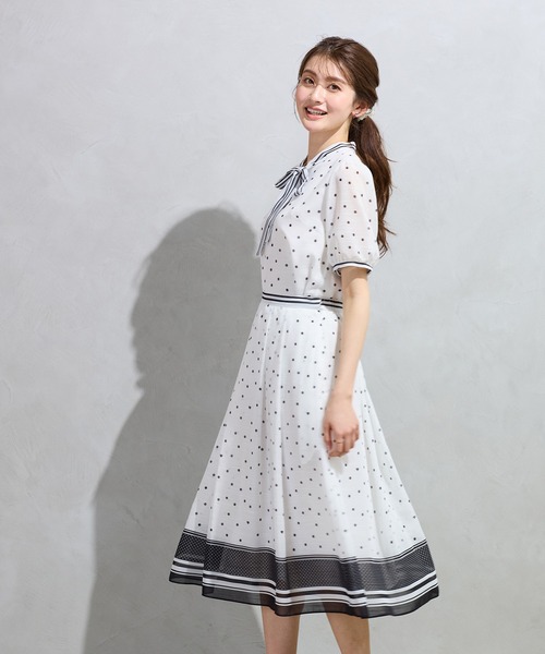 Rose Tiara（ローズティアラ）の「配色ラインリボン襟ドットプリントブラウス（シャツ/ブラウス・レディース・ネイビー/オフホワイト・38/42/46）」の17枚目の写真