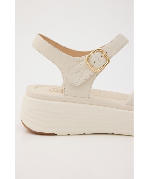 STACCATO(スタッカート)の「【再入荷】ソフティーコンフォートデイサンダル(サンダル・レディース・ホワイト/ブラック・22.5cm/23cm/23.5cm/24cm/24.5cm)」の8枚目の写真