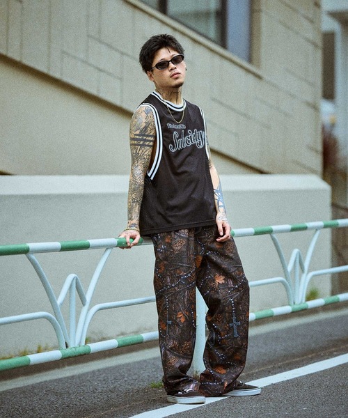 Subciety(サブサエティ)の「Tank top game shirt(タンクトップ・メンズ・ホワイト/ブラック/ブラック系その他・SMALL/MEDIUM/LARGE/X-LARGE)」の12枚目の写真