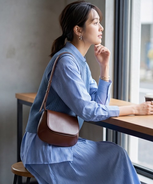 STYLE DELI(スタイルデリ)の「【DELI by】ラウンドフラップレザーミニショルダーバッグ(ショルダーバッグ・レディース・ブラウン/ホワイト/ブラック・FREE)」の1枚目の写真