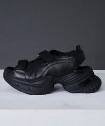 Ellno Loset（エルノロゼット）の「ダブルベルトボリュームソールサンダル（サンダル）」