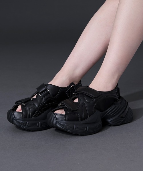 Ellno Loset(エルノロゼット)の「ダブルベルトボリュームソールサンダル(サンダル・メンズ・ブラック・X-LARGE/LARGE/MEDIUM/SMALL/X-SMALL)」の17枚目の写真