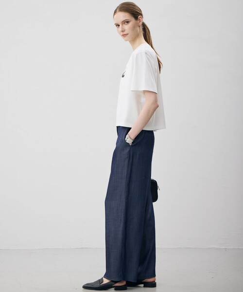 ICB（アイシービー）の「クロップド ロゴTEE（フォトプリント）（Tシャツ/カットソー・レディース・ブラック系・LARGE/X-LARGE）」の3枚目の写真