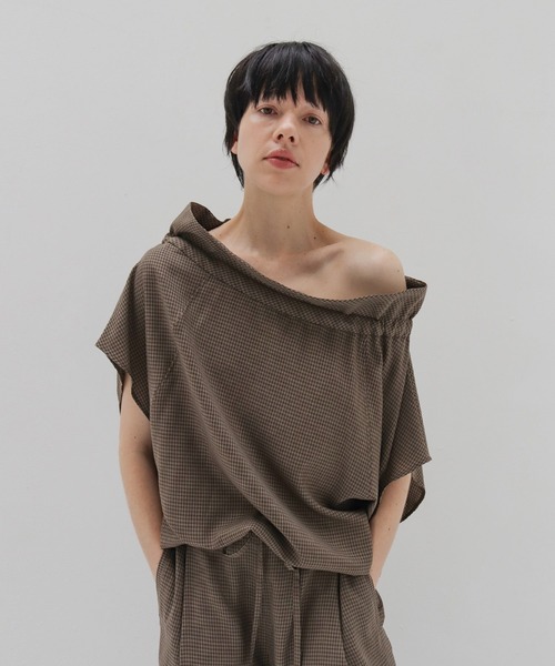 DRESSLAVE(ドレスレイブ)の「gingham check 2way off shoulder blouse(ギンガムチェック2WAYオフショルダーブラウス)(シャツ/ブラウス・レディース・ブラウン/グレー・38)」の7枚目の写真