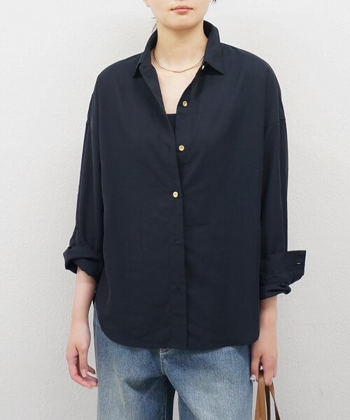 LOUNGEDRESS(ラウンジドレス)の「《オフィスカジュアル対応》リヨセルシャツ(シャツ/ブラウス・レディース・ベージュ/ネイビー/ブラウン/オフホワイト・FREE)」の4枚目の写真