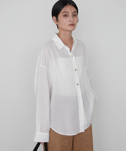 LOUNGEDRESS(ラウンジドレス)の「《オフィスカジュアル対応》リヨセルシャツ(シャツ/ブラウス・レディース・ベージュ/ネイビー/ブラウン/オフホワイト・FREE)」の10枚目の写真