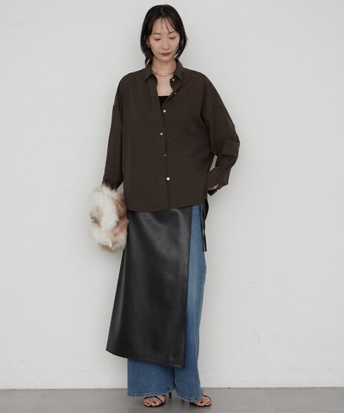 LOUNGEDRESS(ラウンジドレス)の「《オフィスカジュアル対応》リヨセルシャツ(シャツ/ブラウス・レディース・ベージュ/ネイビー/ブラウン/オフホワイト・FREE)」の15枚目の写真